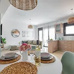 Anna Maria Apartament Sgourou